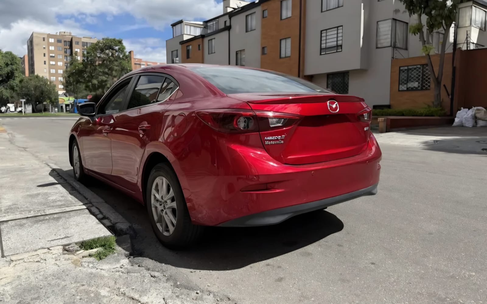 MAZDA 3 TOURING