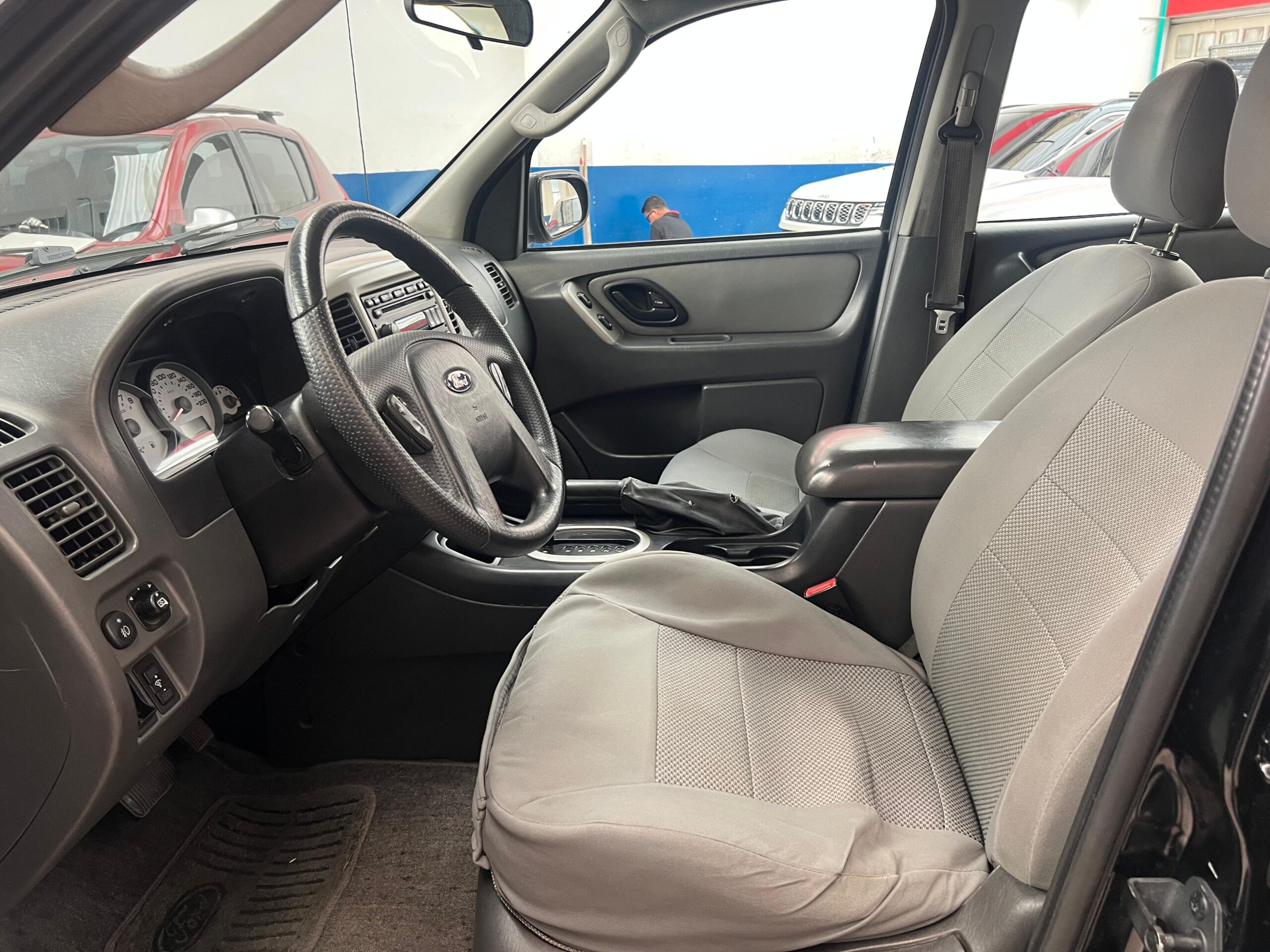 FORD ESCAPE XLT