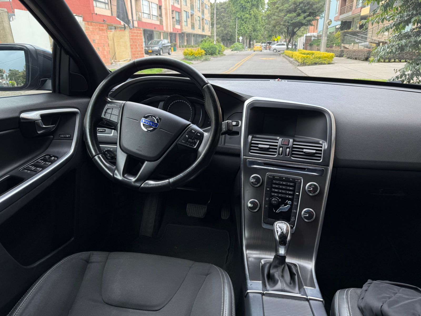 VOLVO XC-60