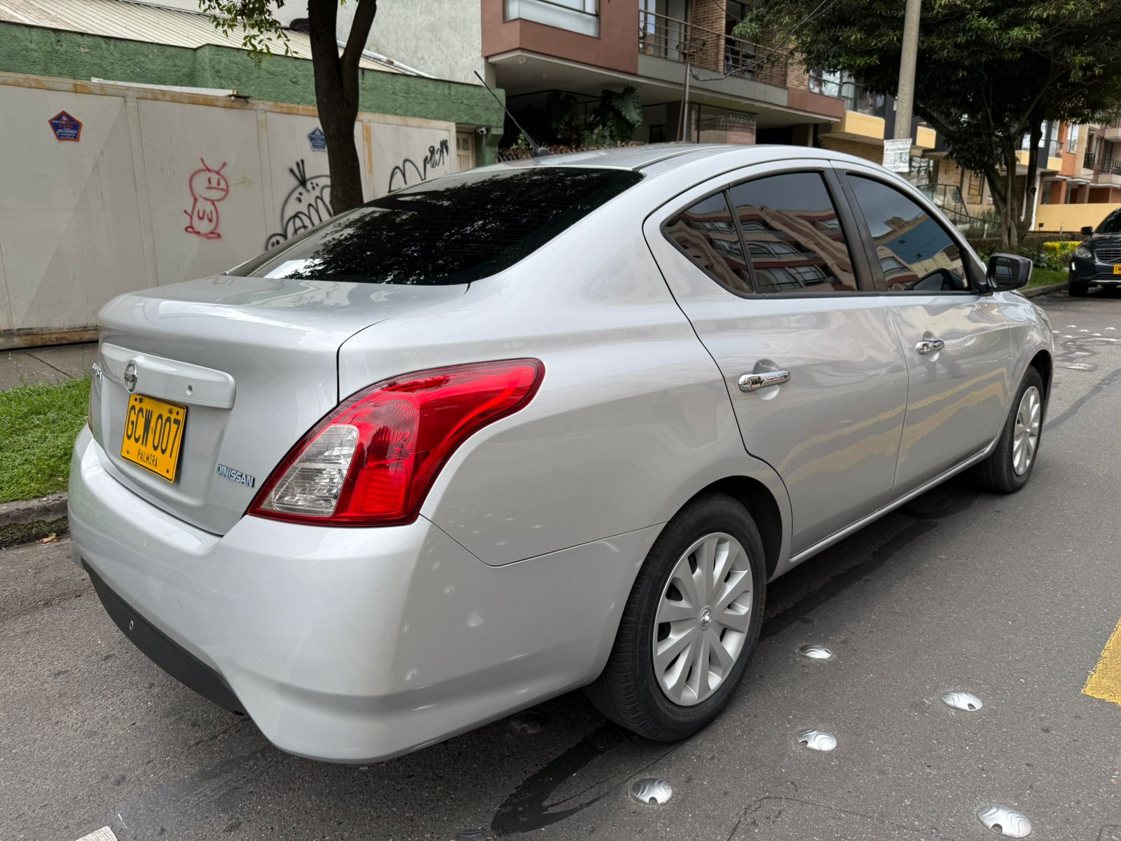 NISSAN VERSA SENSE