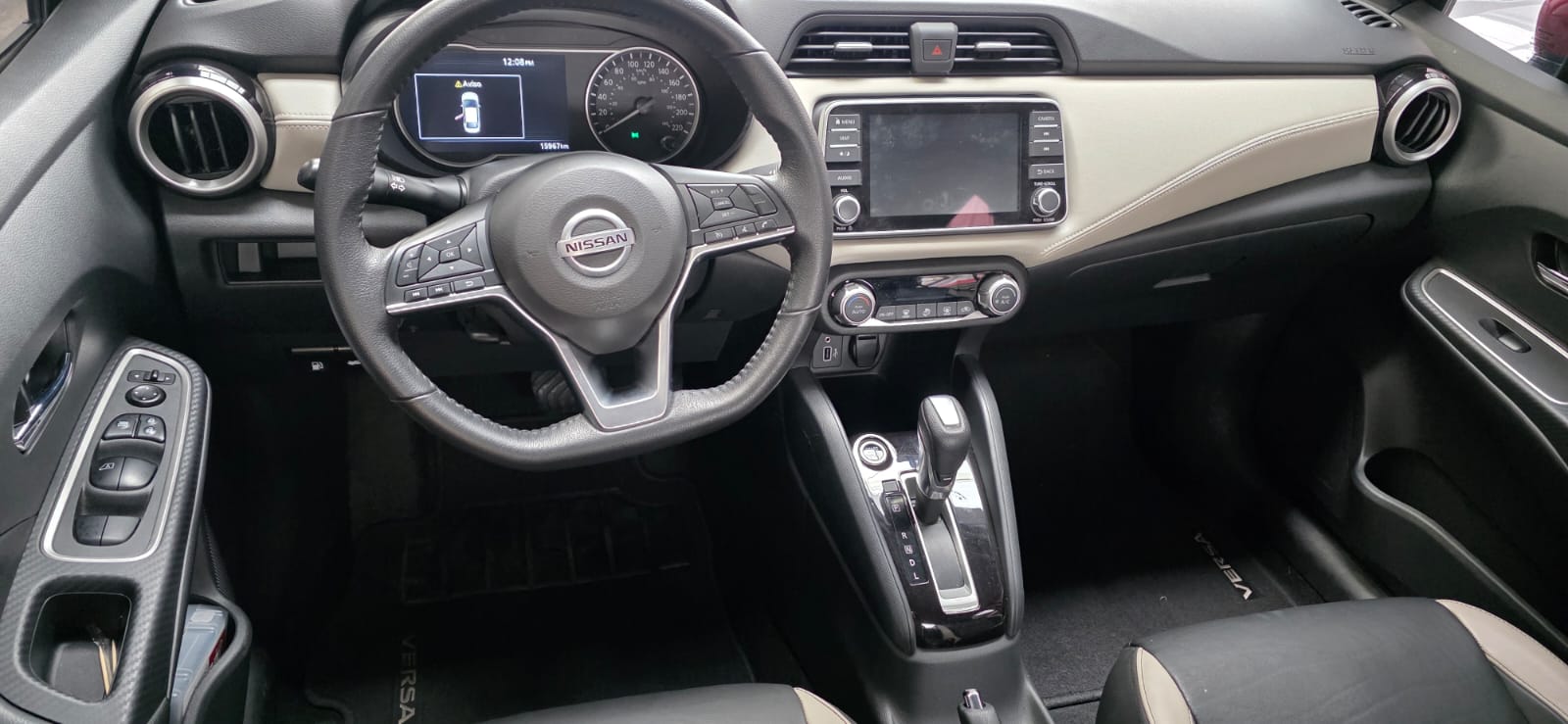 NISSAN VERSA  EXCLUSIVE