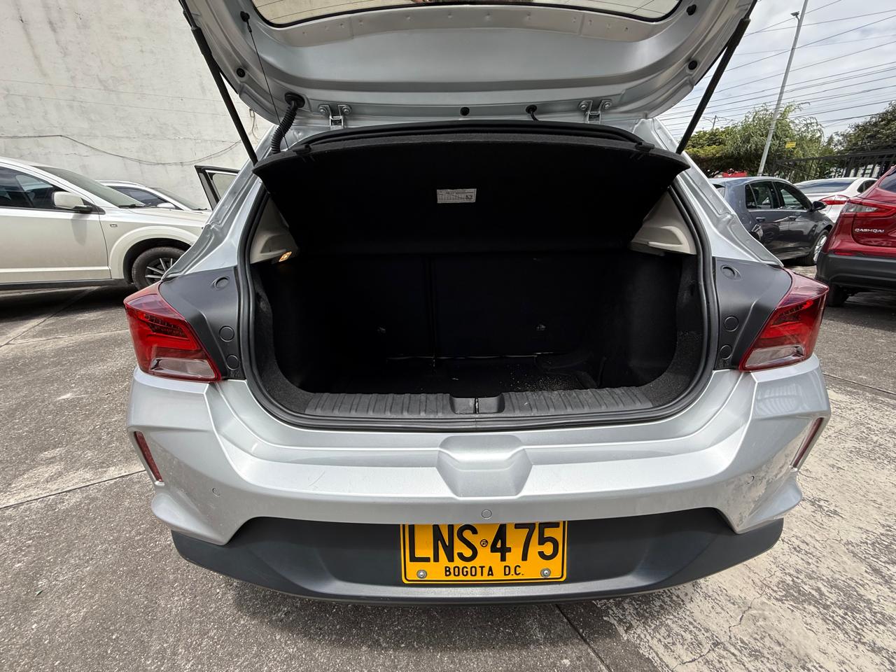 CHEVROLET ONIX PREMIER HATCHBACK