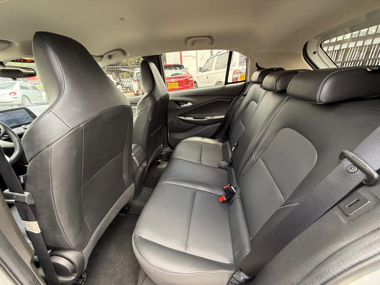 CHEVROLET ONIX PREMIER HATCHBACK