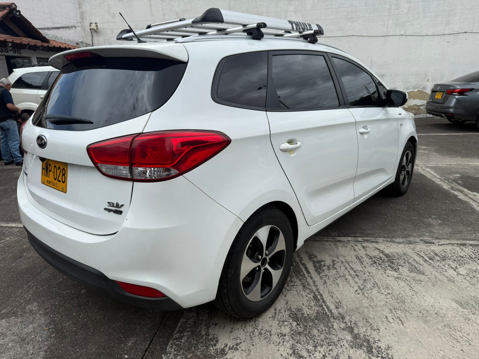 KIA CARENS EX 7 PSJR