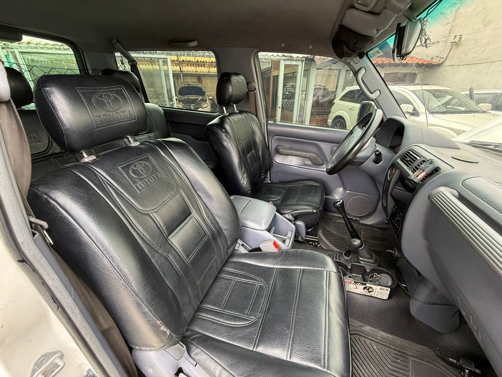 TOYOTA PRADO SUMO MT 3 PTAS