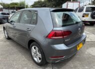 VOLKSWAGEN GOLF TRENDLINE TURBO AT