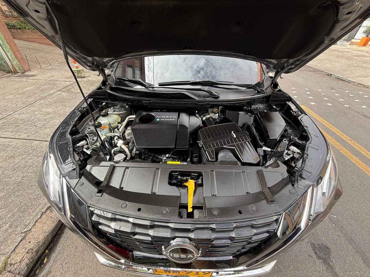 NISSAN X-TRAIL EXCLUSIVE E-POWWER HIBRIDA 7 PSJROS AT 4X4