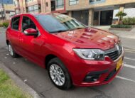 RENAULT SANDERO MT