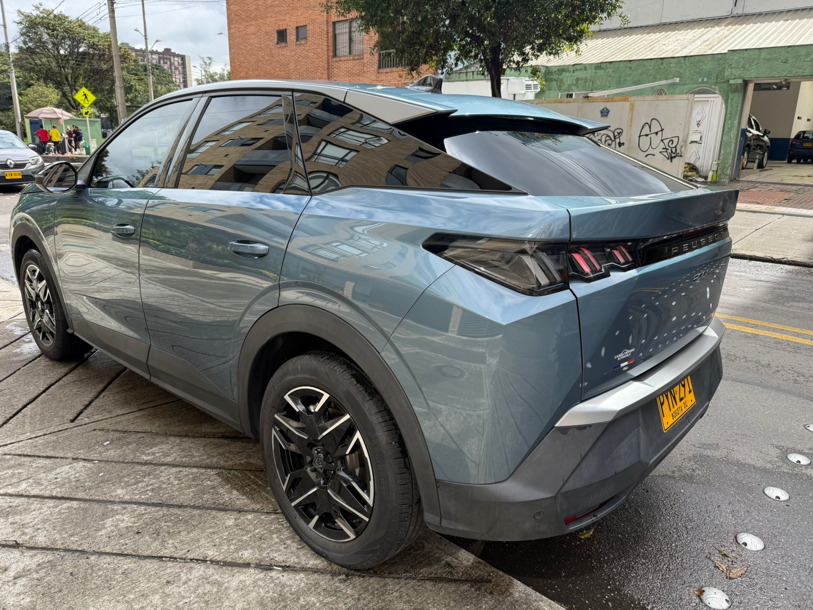 PEUGEOT 3008 ALLURE 1.6cc AT Gasolina