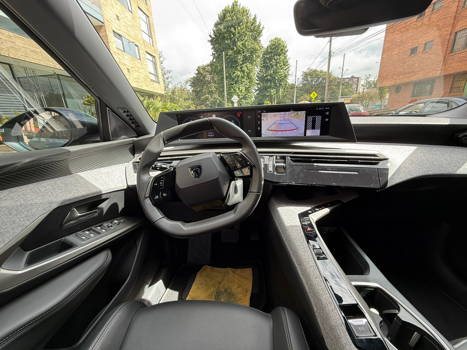 PEUGEOT 3008 ALLURE 1.6cc AT Gasolina