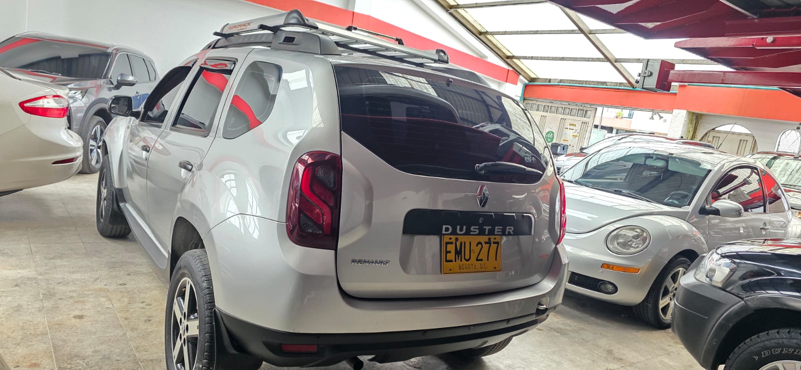 RENAULT DUSTER