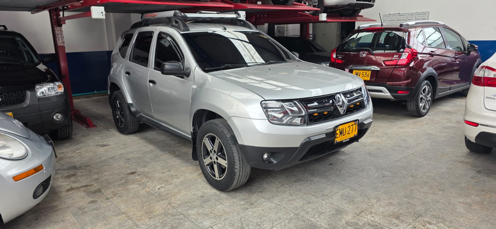 RENAULT DUSTER