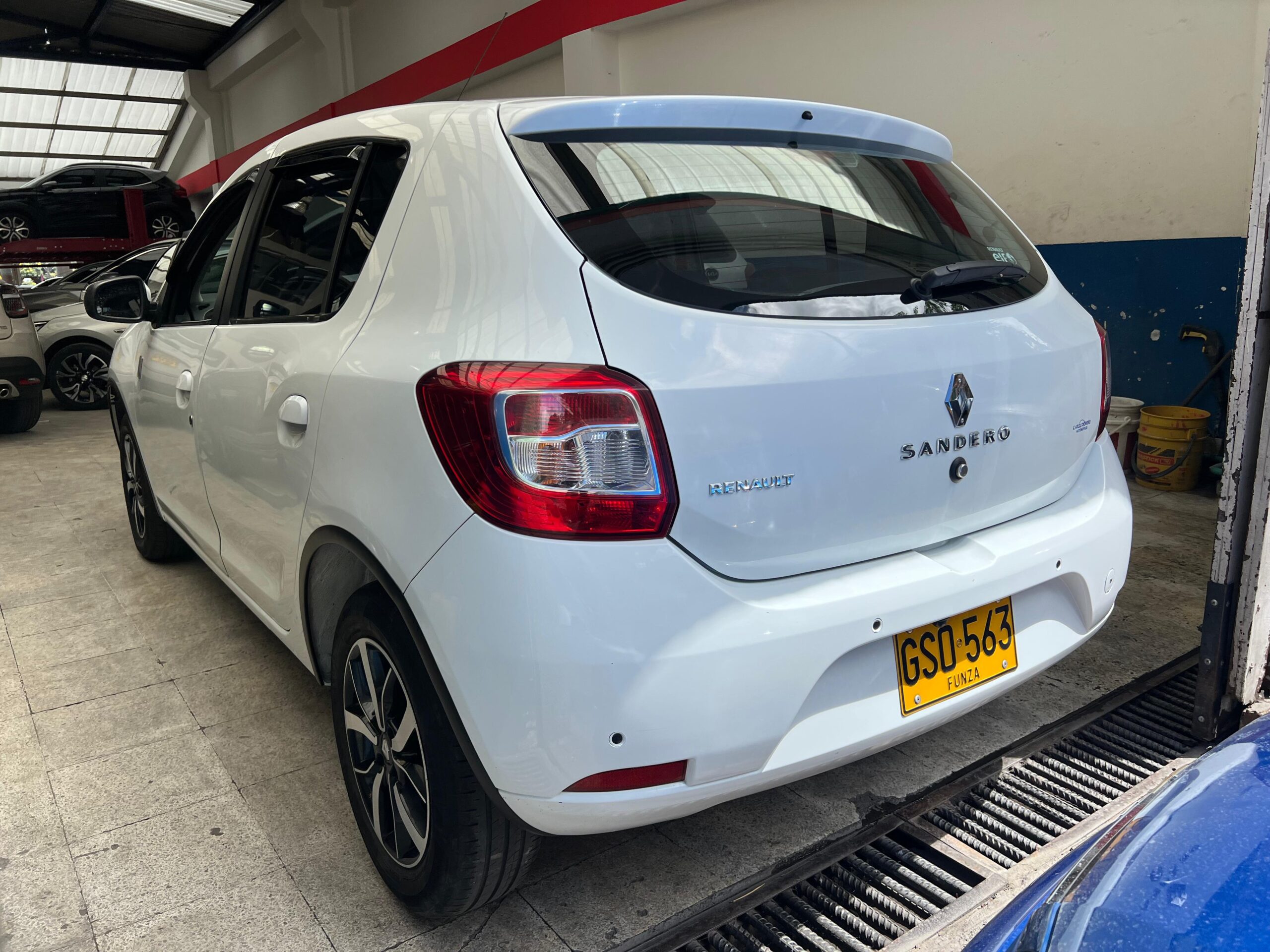 RENAULT SANDERO