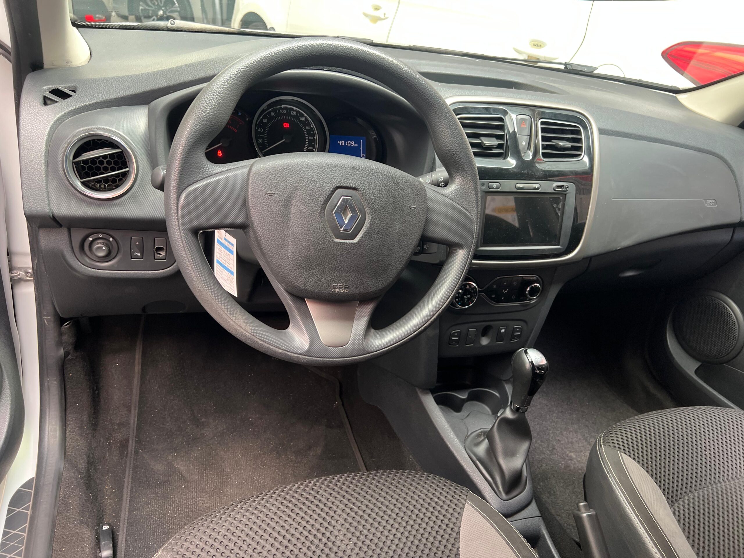 RENAULT SANDERO