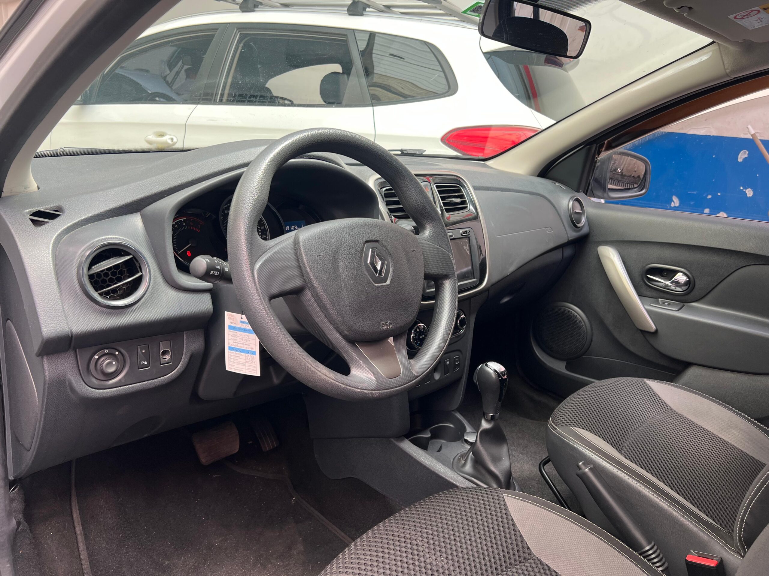 RENAULT SANDERO