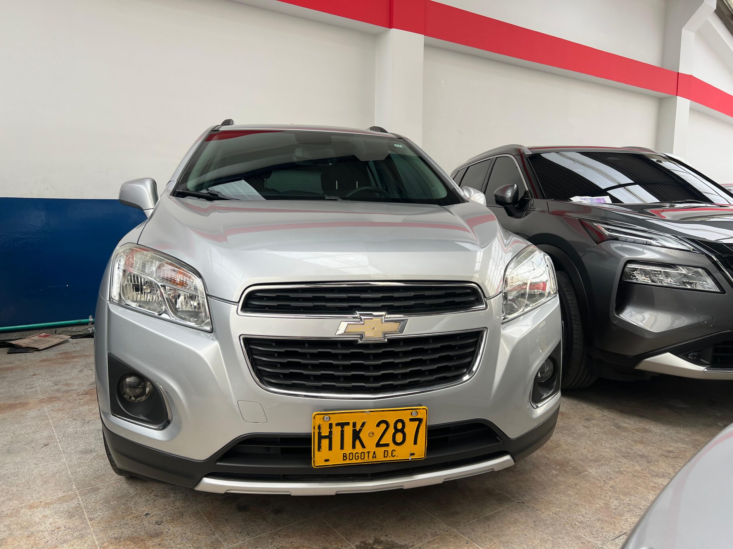 CHEVROLET TRACKER LT