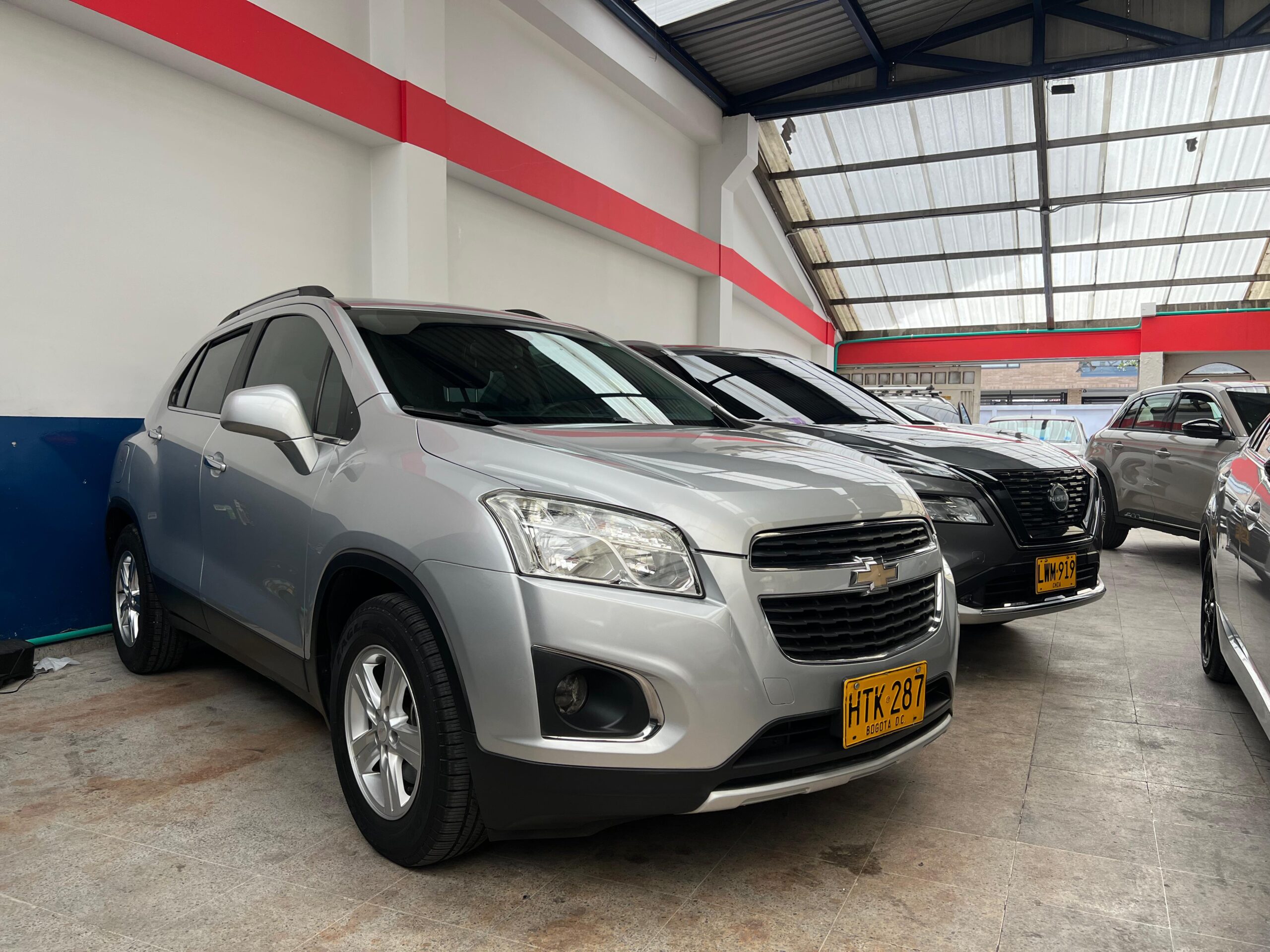 CHEVROLET TRACKER LT