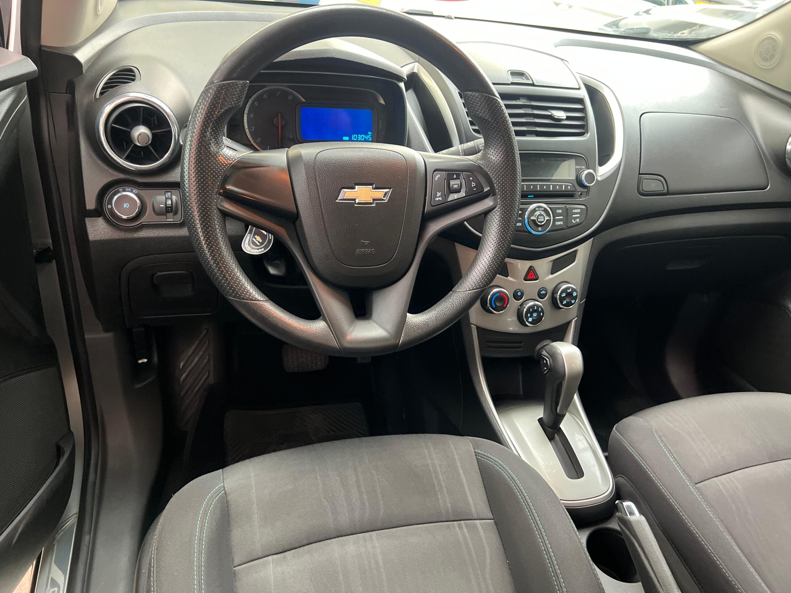 CHEVROLET TRACKER LT