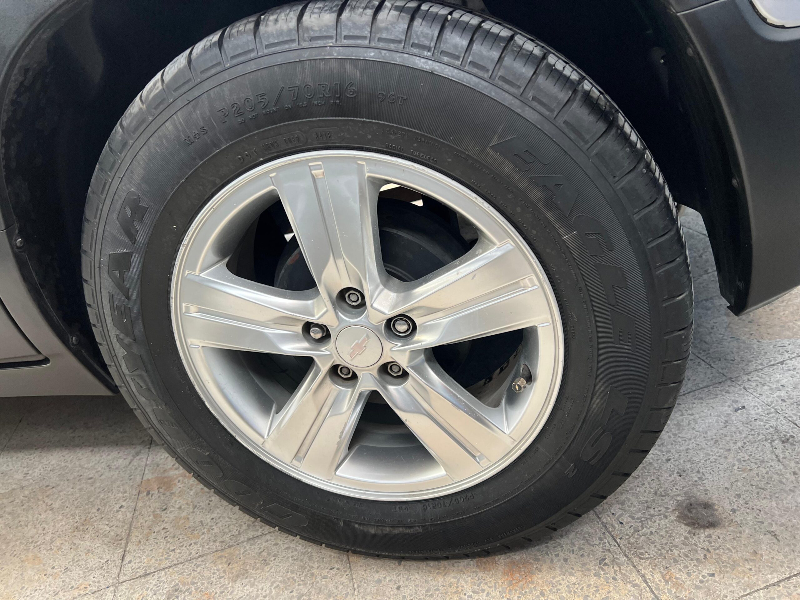 CHEVROLET TRACKER LT