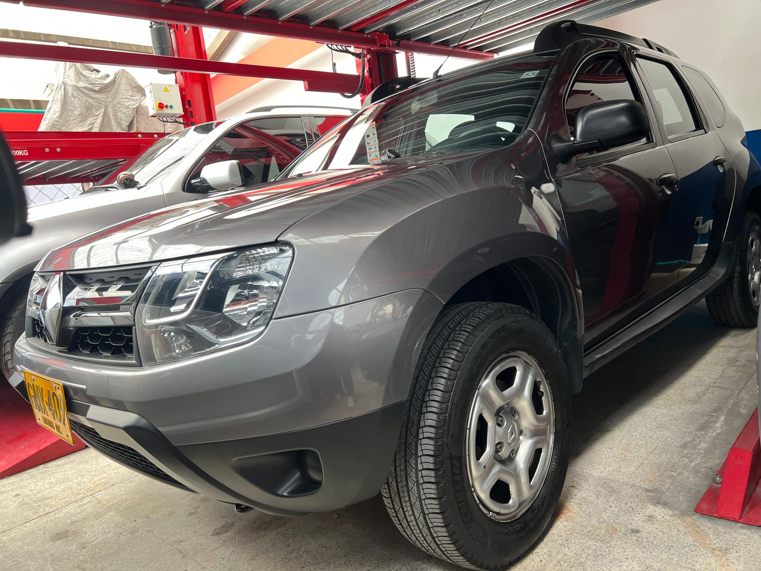 RENAULT DUSTER