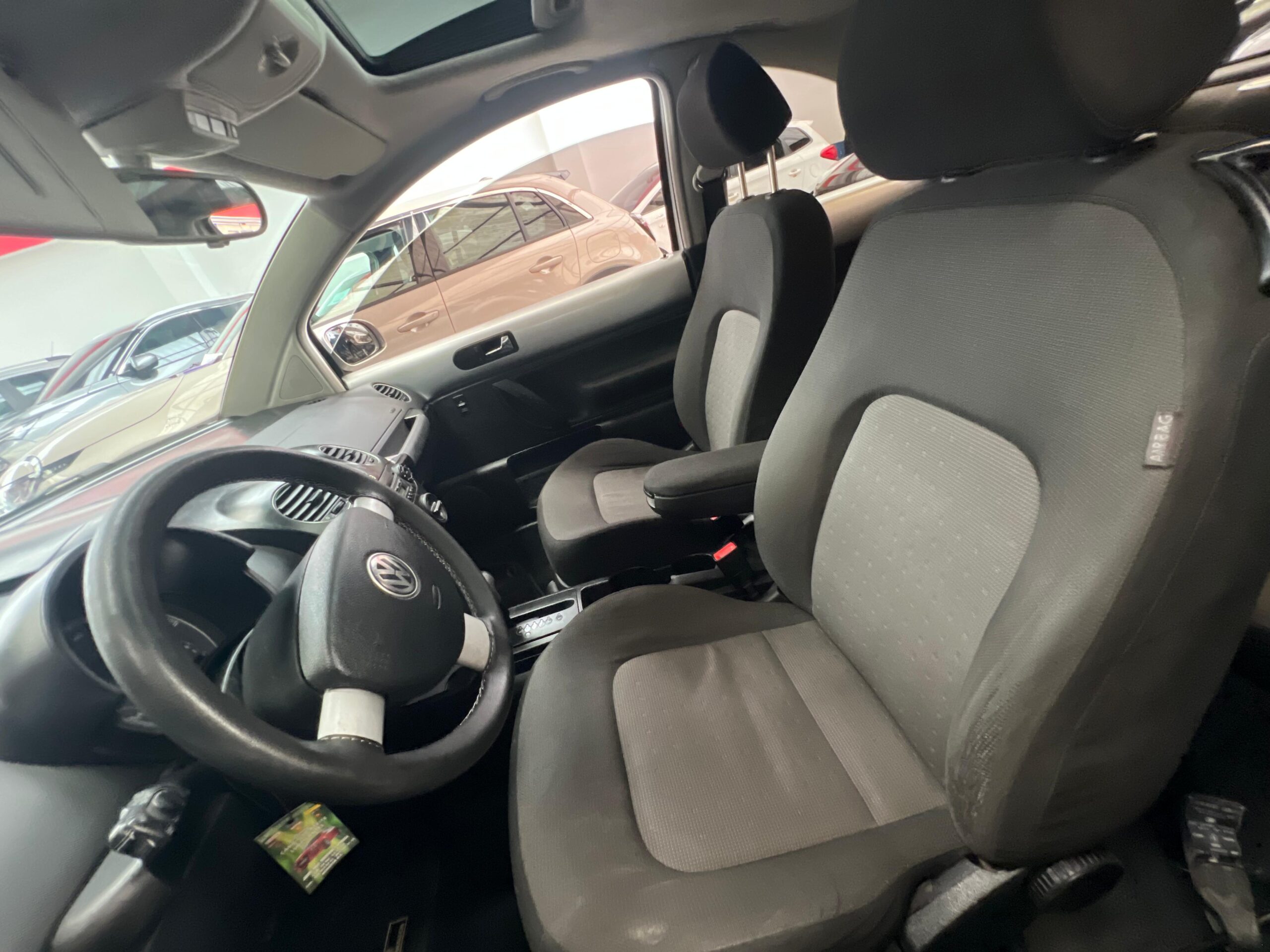 VOLKSWGEN NEW BEETLE GLS