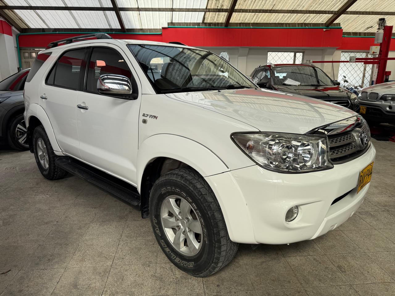 TOYOTA FORTUNER