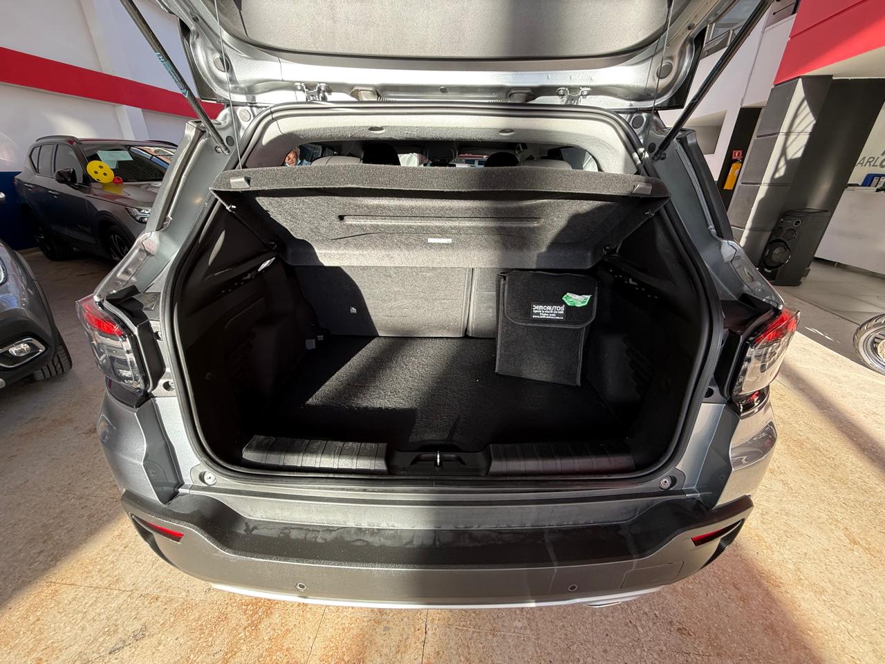 JEEP AVENGER ALTITUDE MT