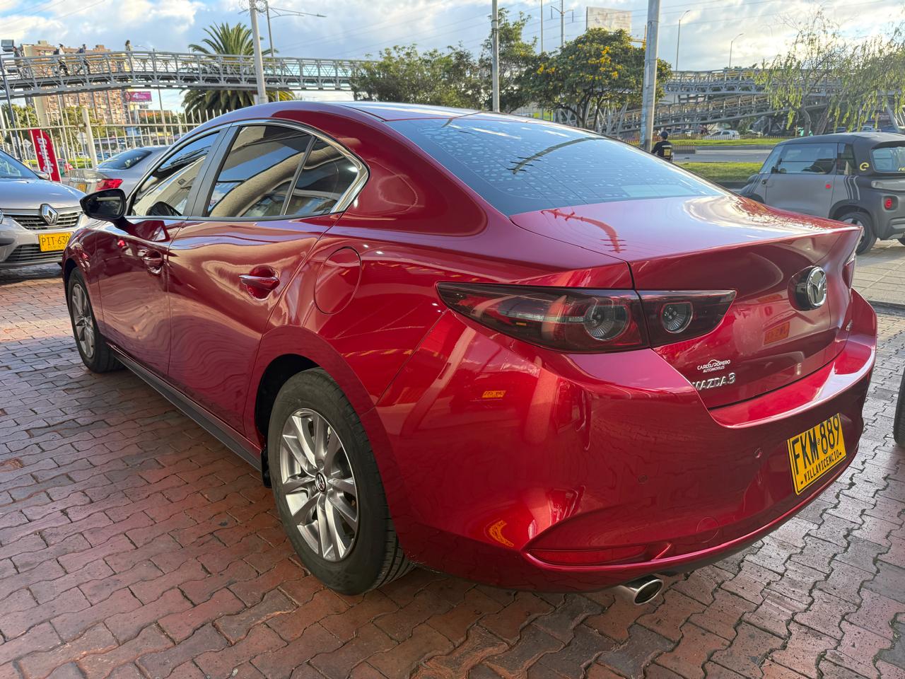 MAZDA 3 TOURING
