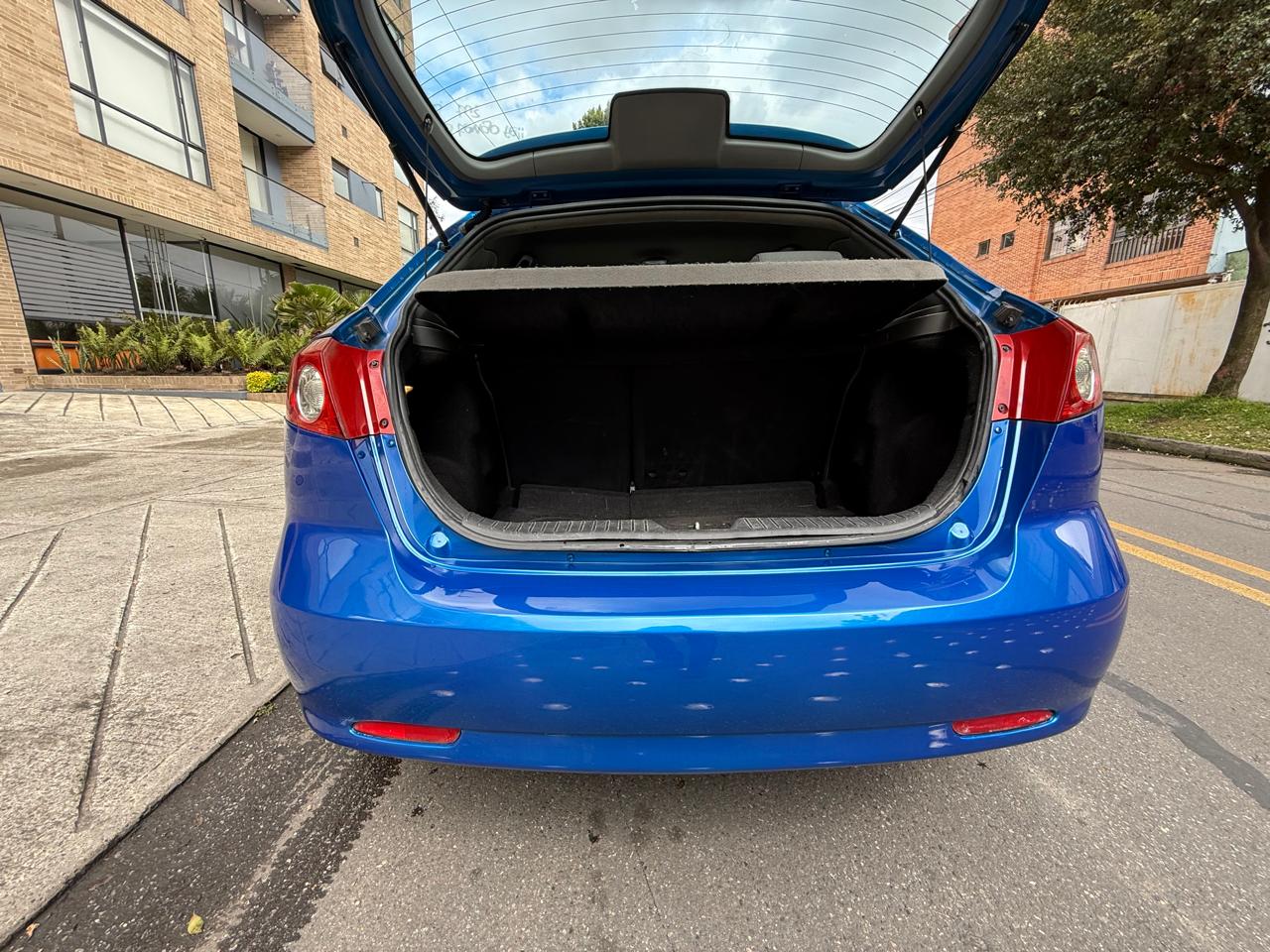 CHEVROLET OPTRA HB