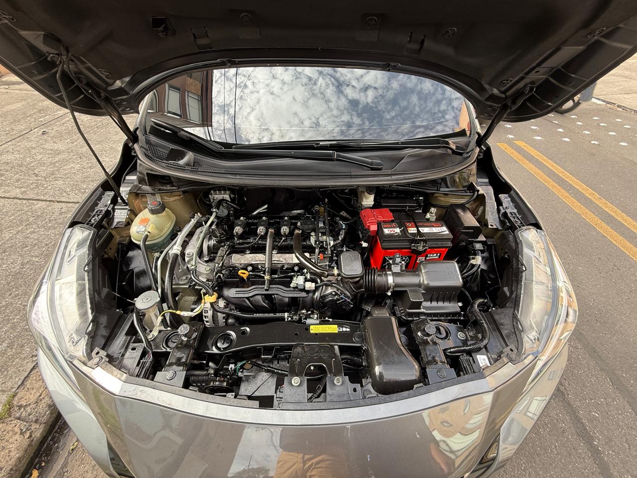 NISSAN VERSA EXCLUSIVE