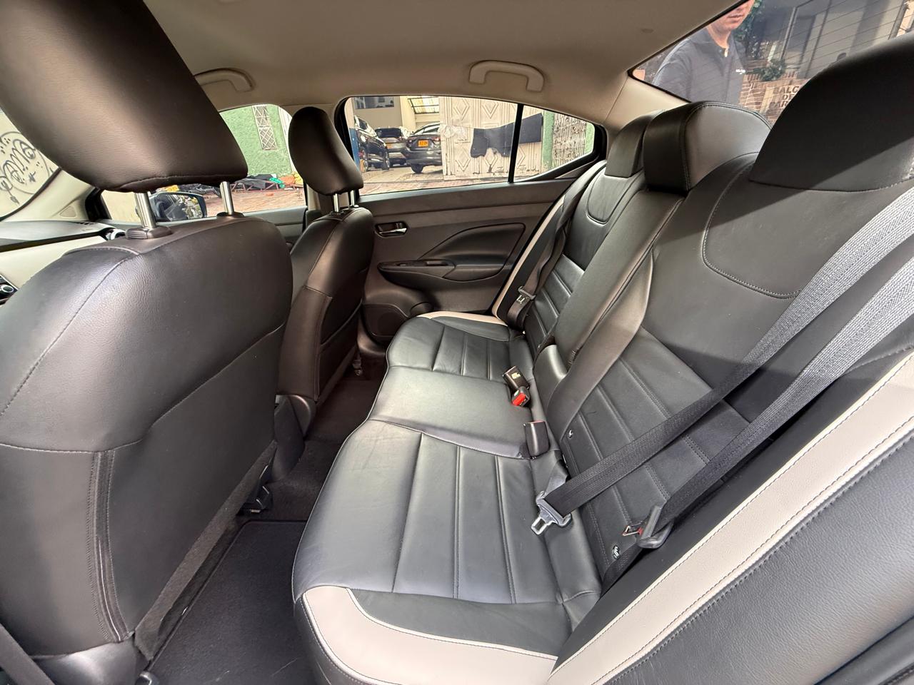 NISSAN VERSA EXCLUSIVE