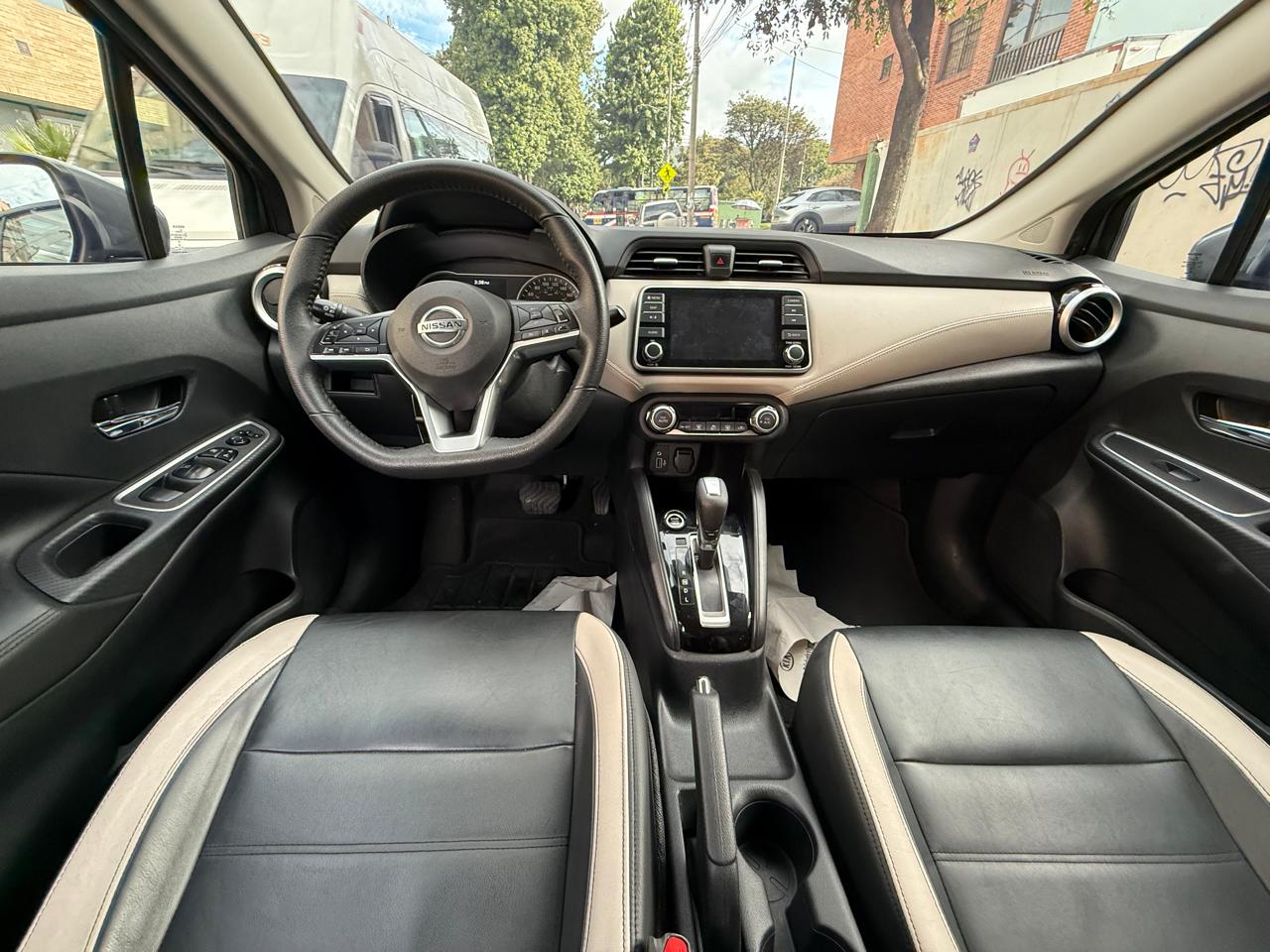 NISSAN VERSA EXCLUSIVE