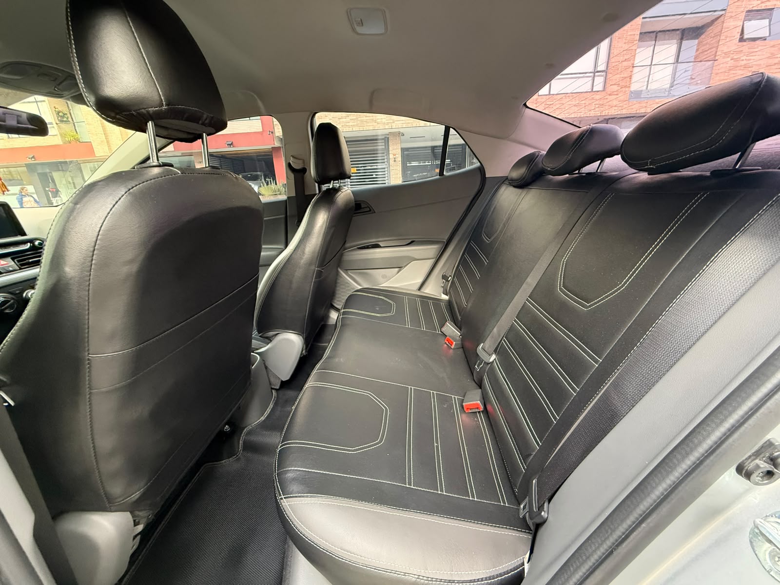 HYUNDAI ACCENT HB20S