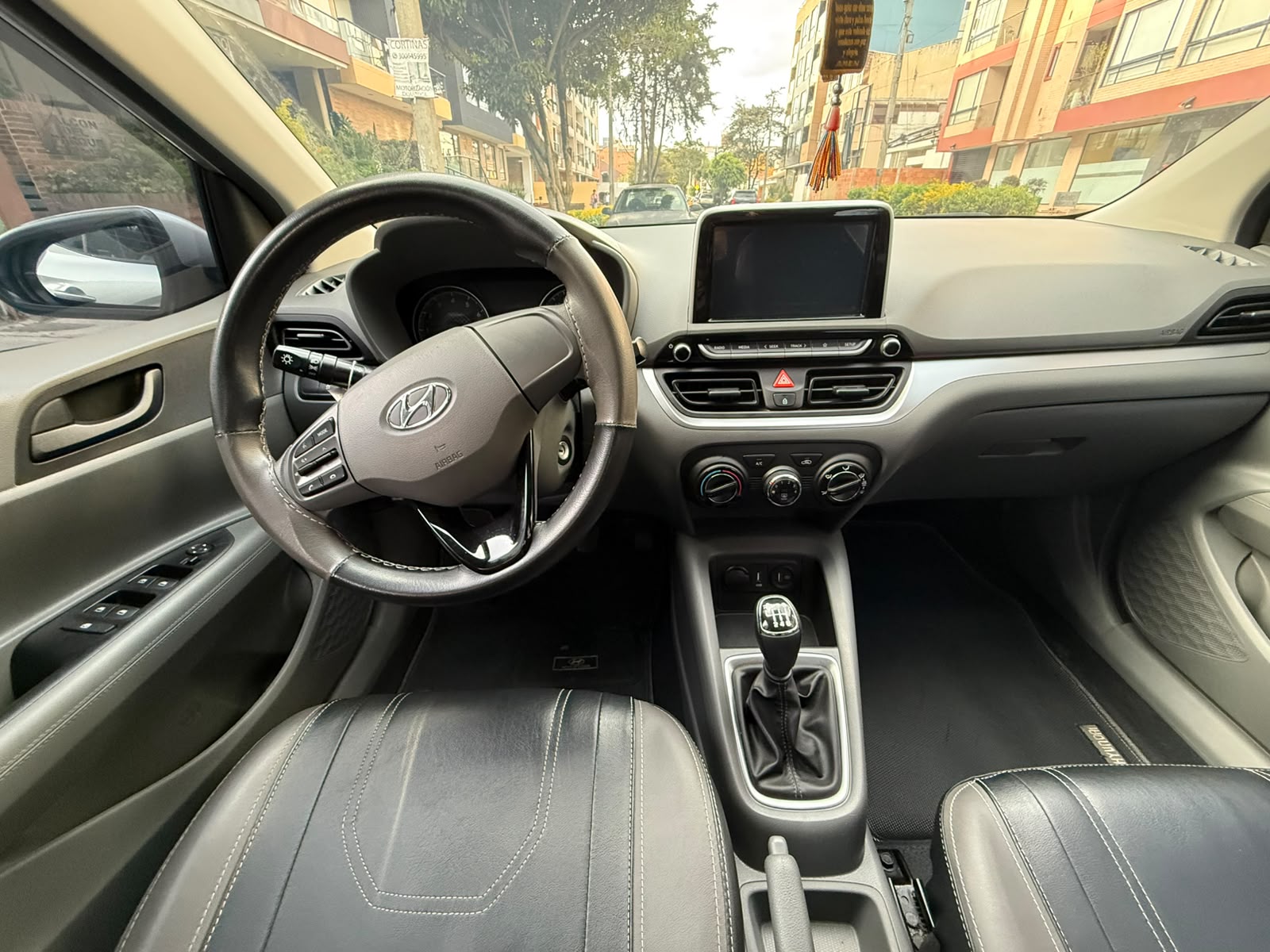 HYUNDAI ACCENT HB20S