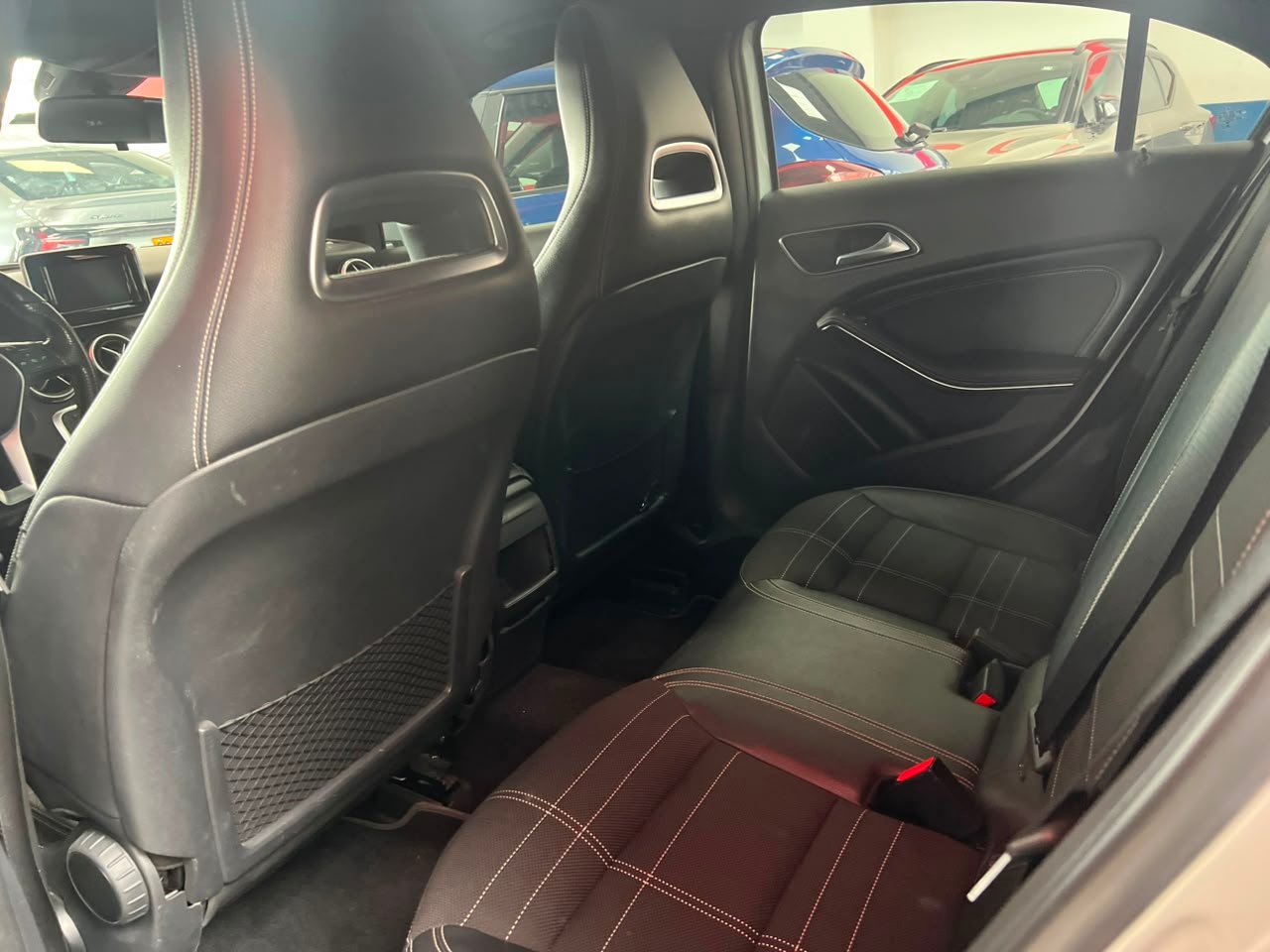 MERCEDES BENZ A200