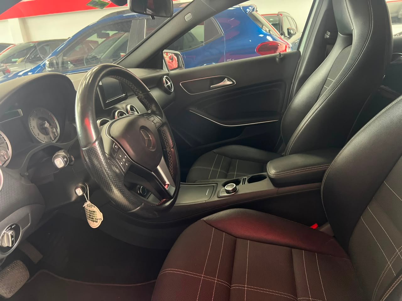 MERCEDES BENZ A200