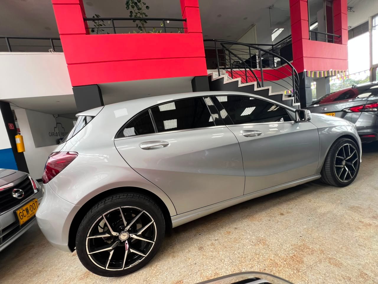 MERCEDES BENZ A200