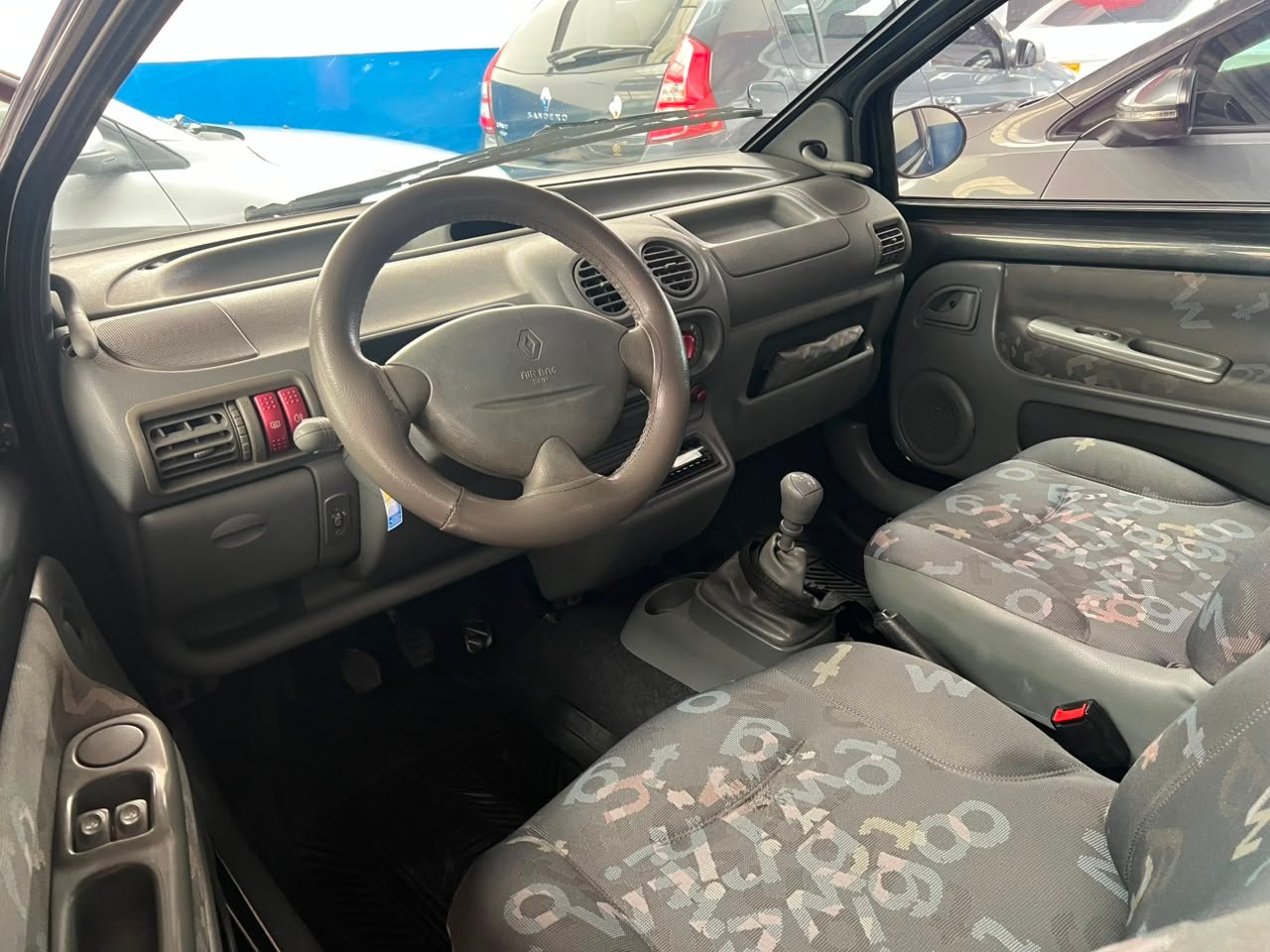 RENAULT TWINGO