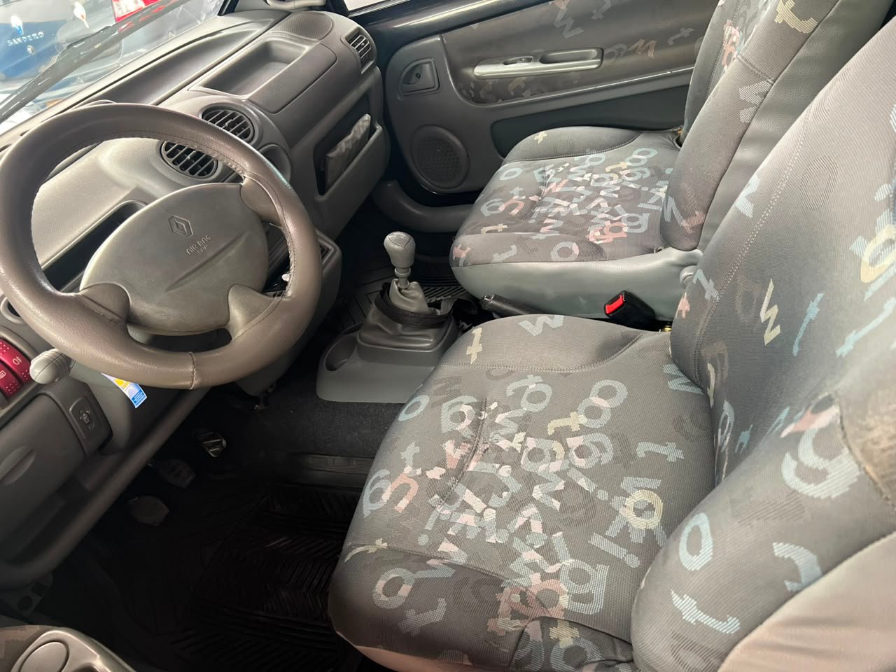 RENAULT TWINGO