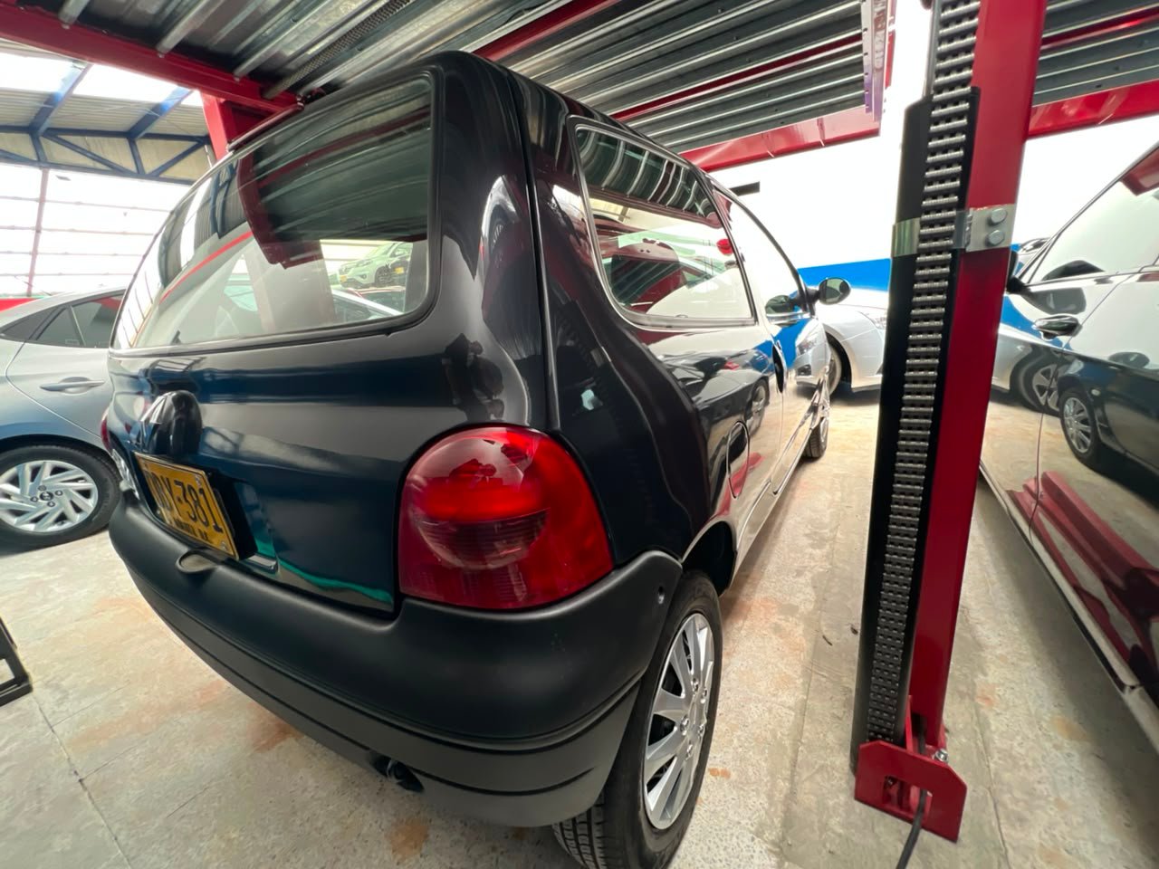 RENAULT TWINGO