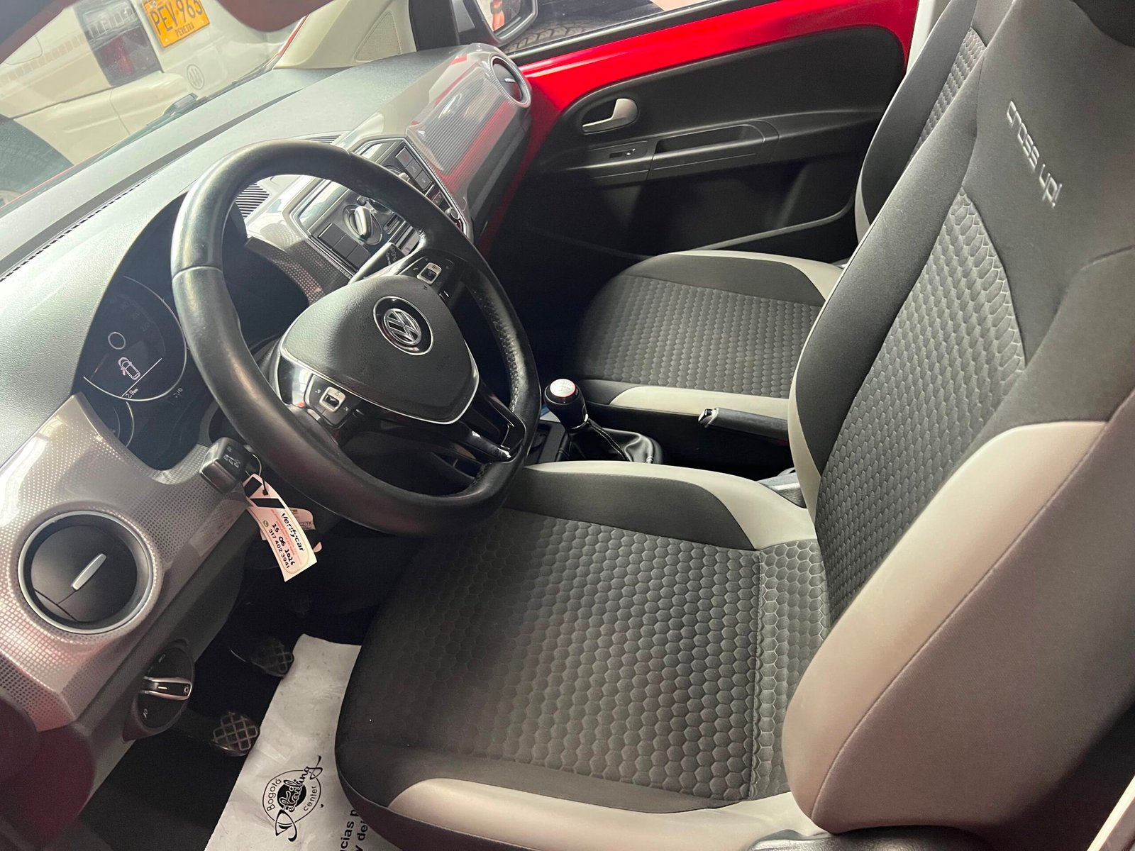 VOLKSWAGEN CROSS UP