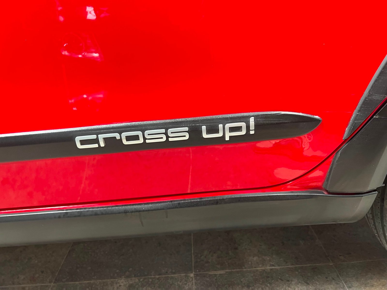 VOLKSWAGEN CROSS UP