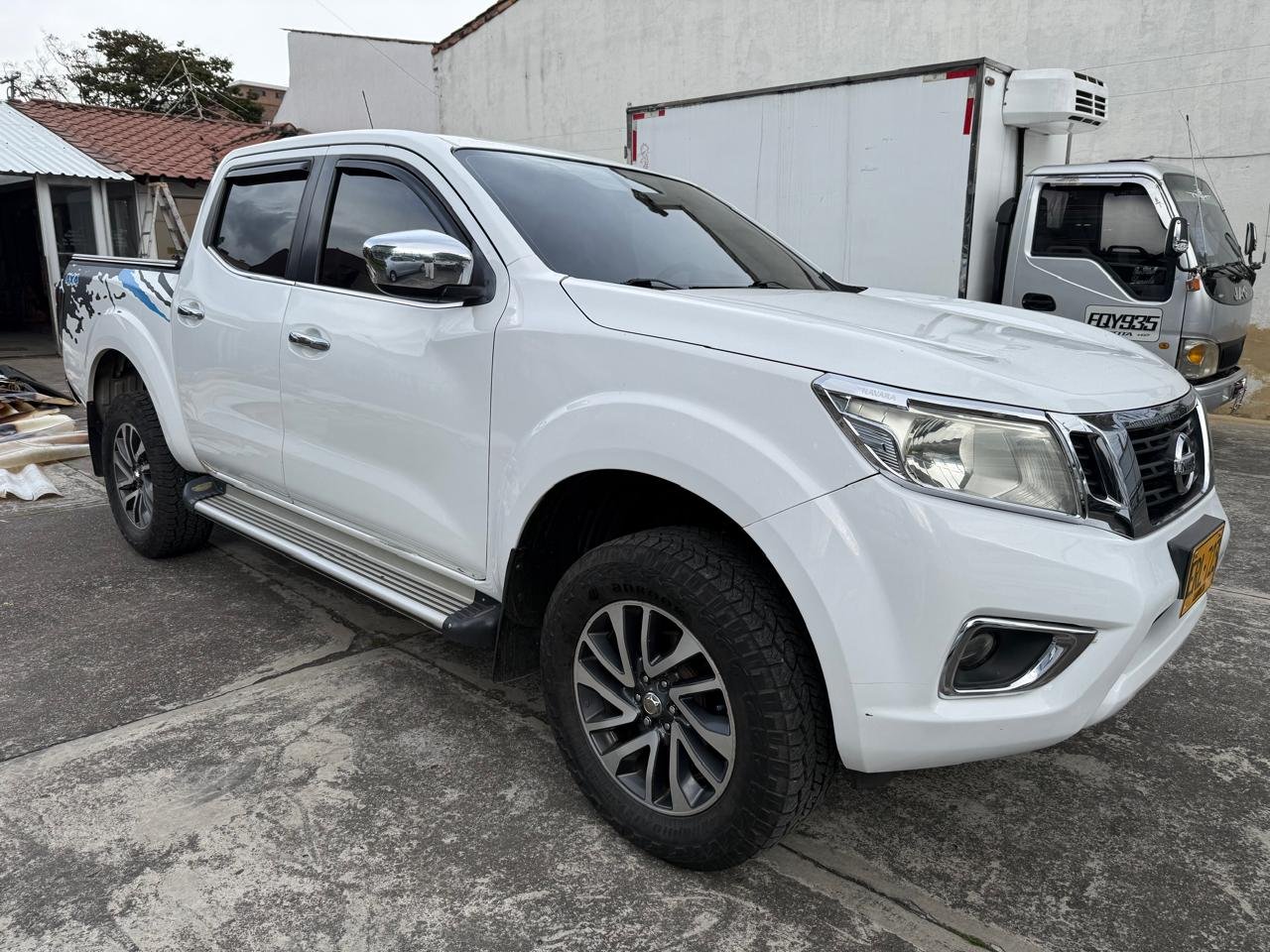NISSAN NP300 FRONTIER DIESEL 4X4