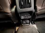 JEEP COMMANDER OVERLAND Turbo 4X2 7 PASAJEROS