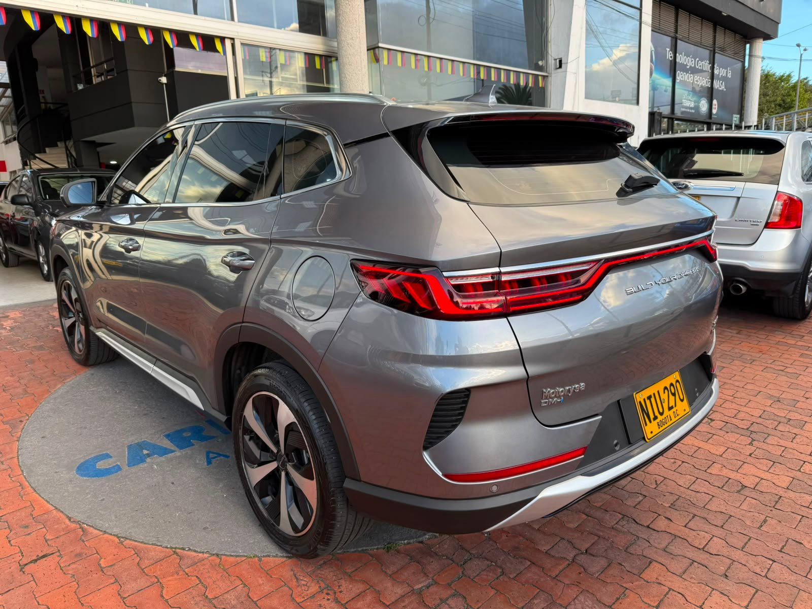 BYD SONG PLUS HIBRIDO ENCHUFABLE