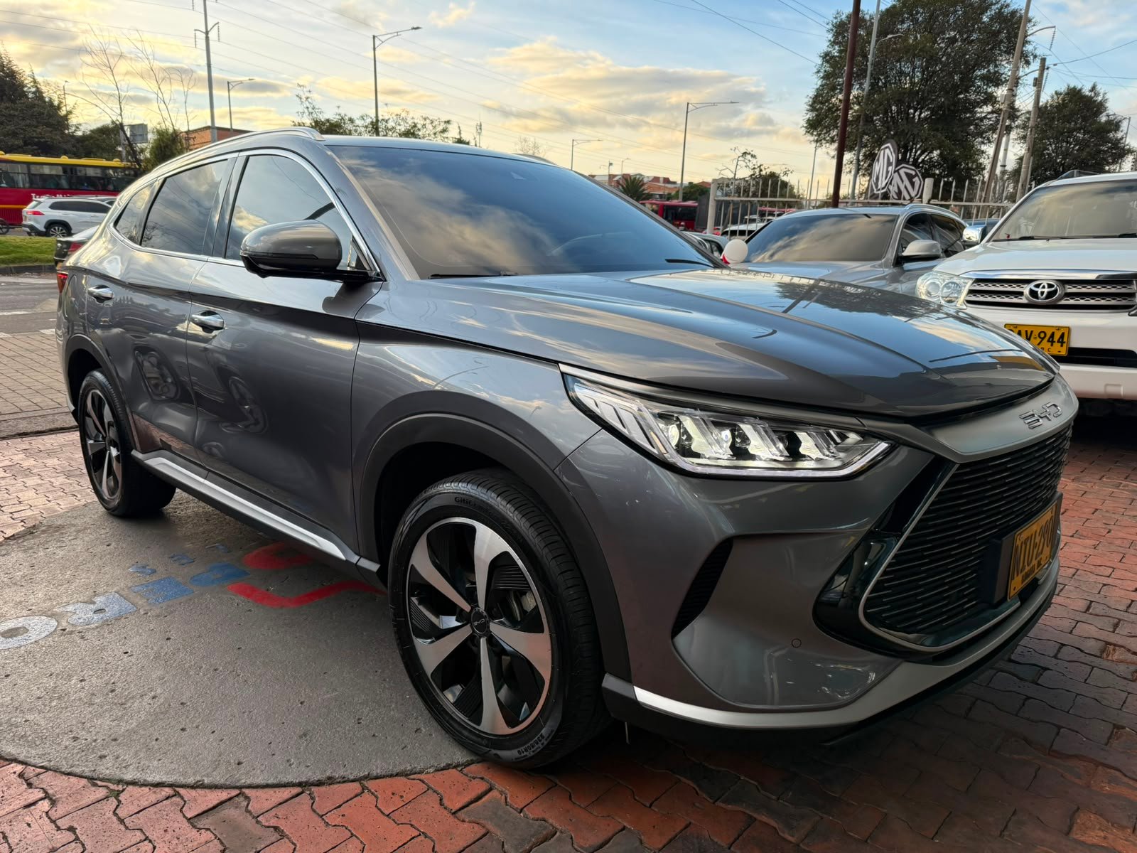 BYD SONG PLUS HIBRIDO ENCHUFABLE