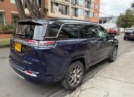 JEEP COMMANDER OVERLAND 4X2 7 Pasajeros
