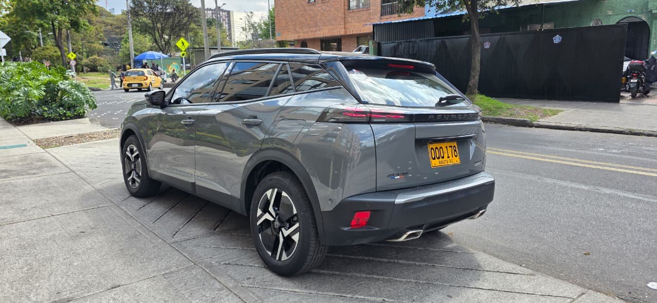 PEUGEOT 2008 GT LINE HIBRIDA
