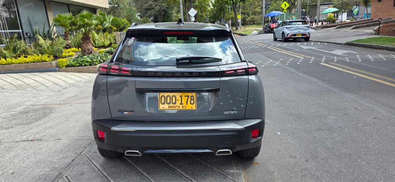 PEUGEOT 2008 GT LINE HIBRIDA