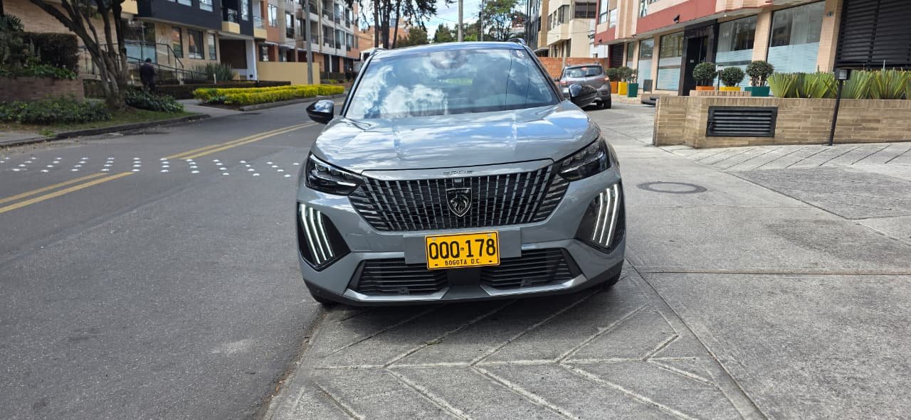 PEUGEOT 2008 GT LINE HIBRIDA